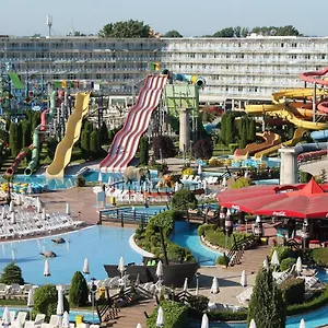 Aqua Nevis & Aqua Park **** סאני ביץ'